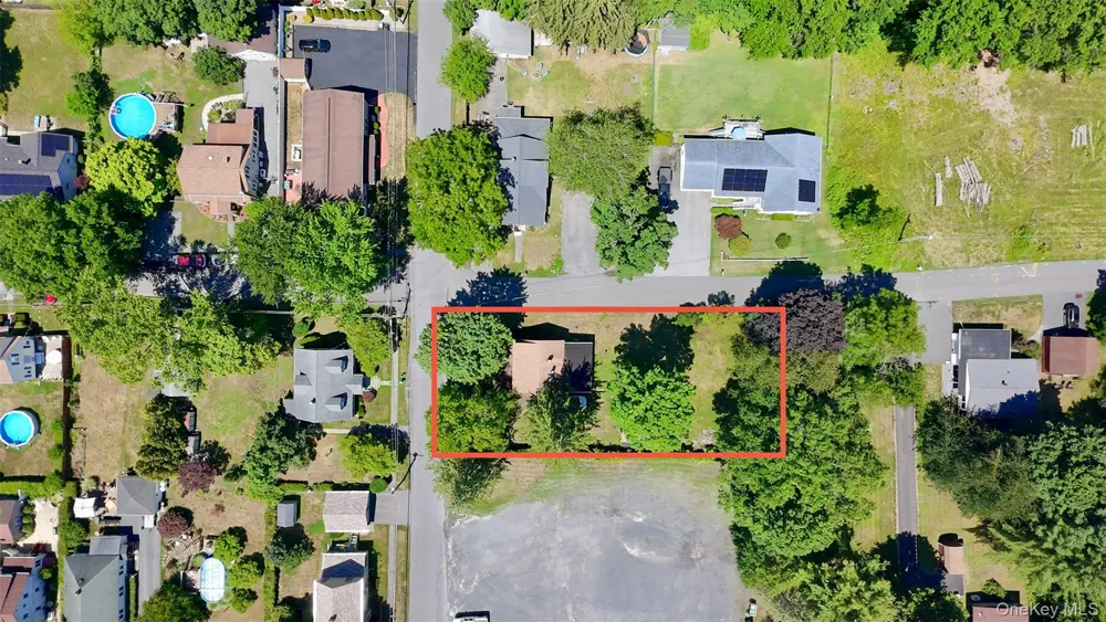 16 Cottage Street Wallkill, NY 12589