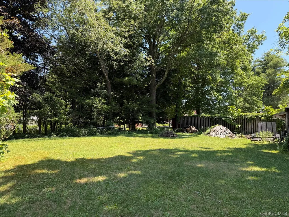 16 Cottage Street Wallkill, NY 12589