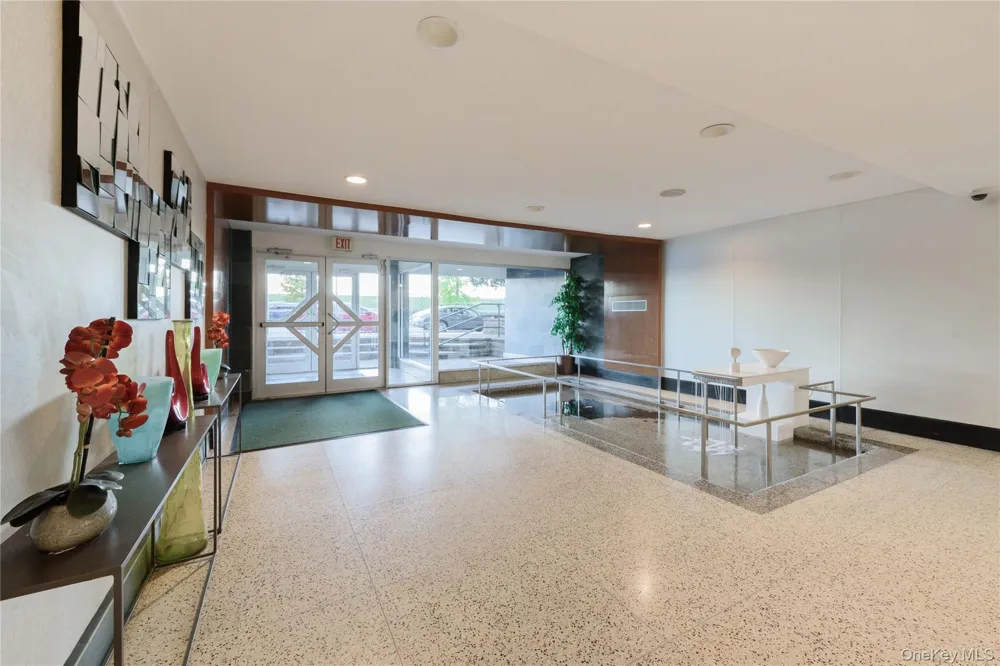 3363 Sedgwick Avenue #5L Bronx, NY 10463