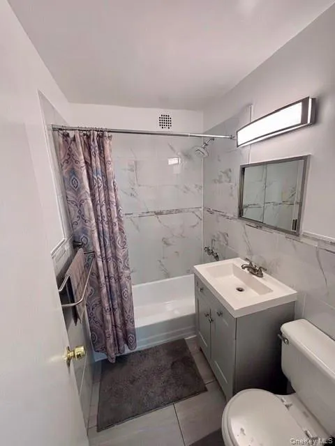 3363 Sedgwick Avenue #5L Bronx, NY 10463