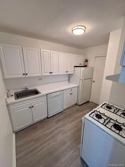 3363 Sedgwick Avenue #5L Bronx, NY 10463