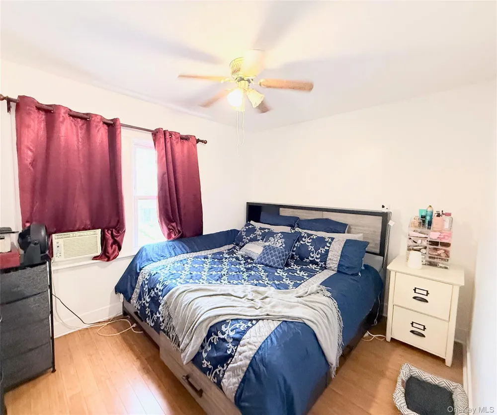 9230 212th Place Queens Village, NY 11428