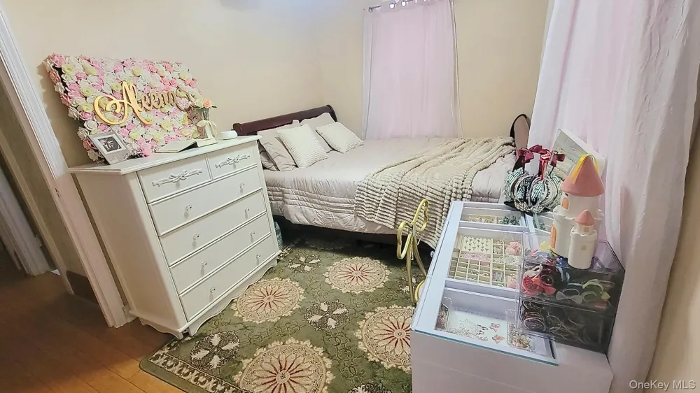 9230 212th Place Queens Village, NY 11428