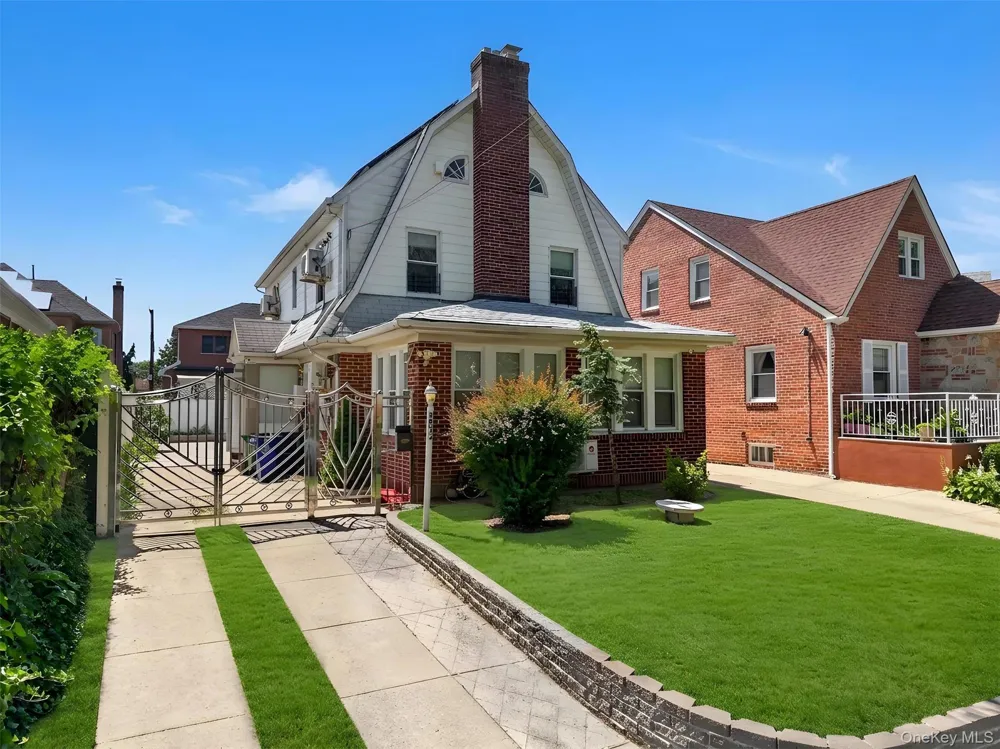 3822 205th Street Bayside, NY 11361