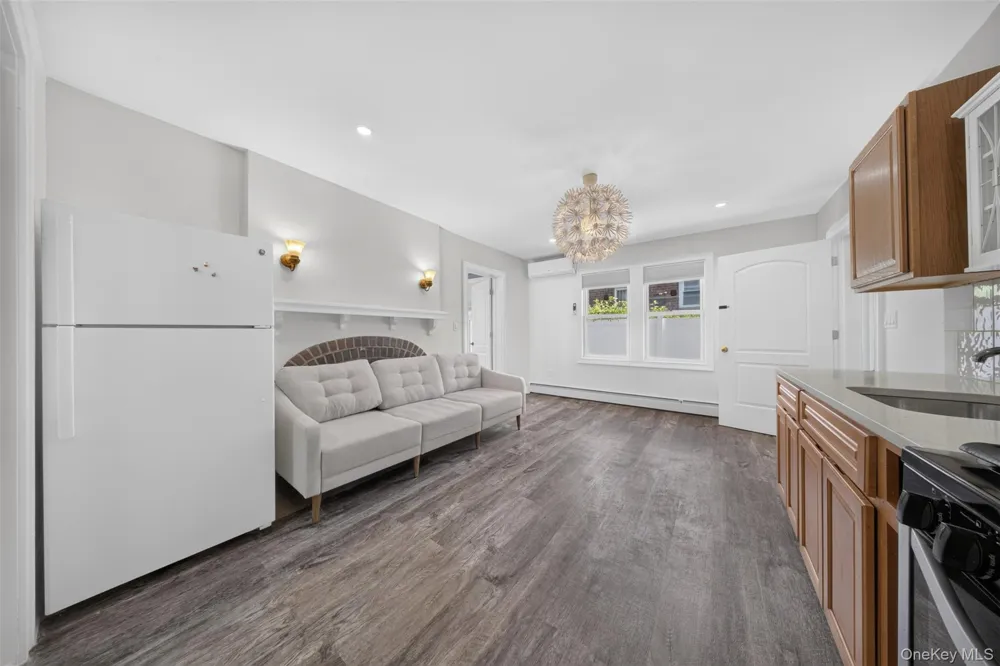 3822 205th Street Bayside, NY 11361