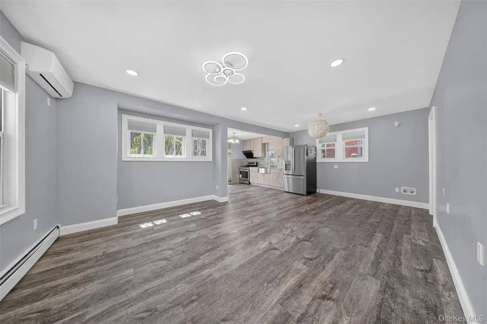 3822 205th Street Bayside, NY 11361