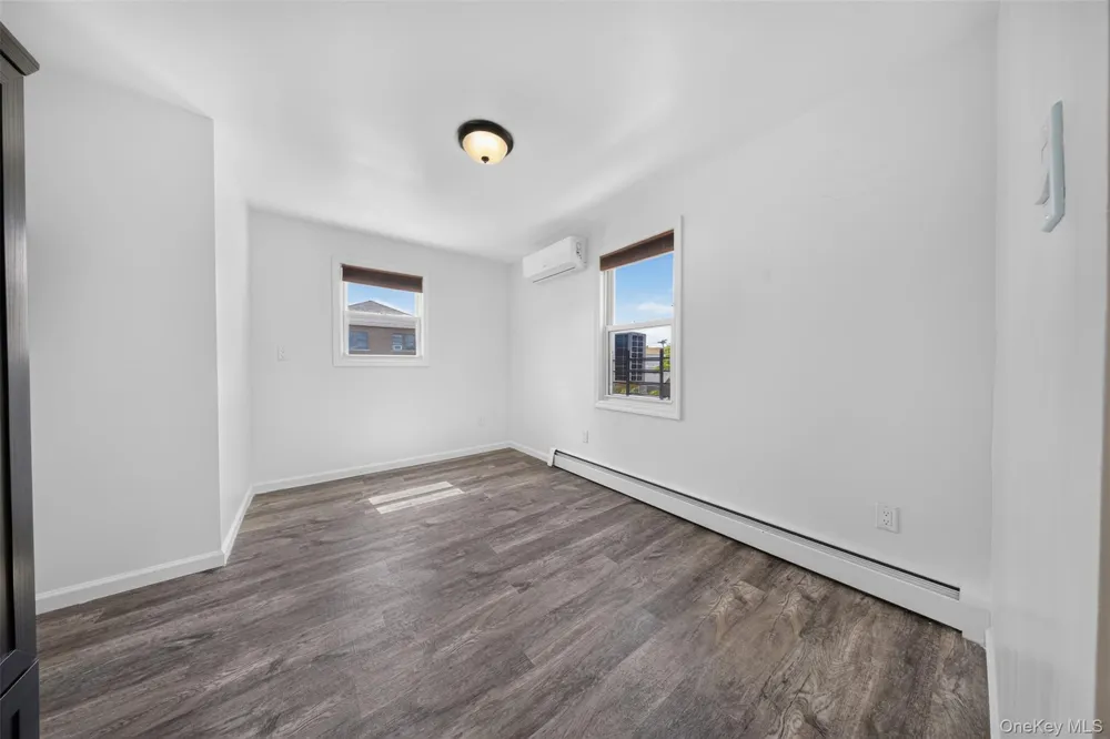 3822 205th Street Bayside, NY 11361