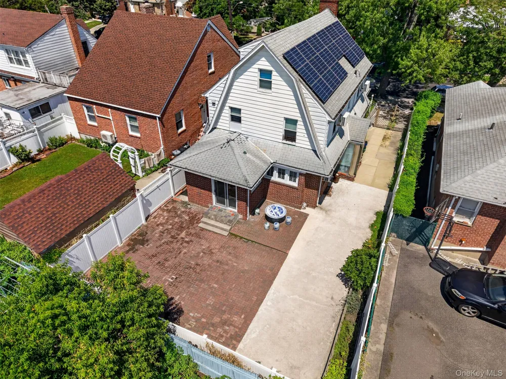 3822 205th Street Bayside, NY 11361