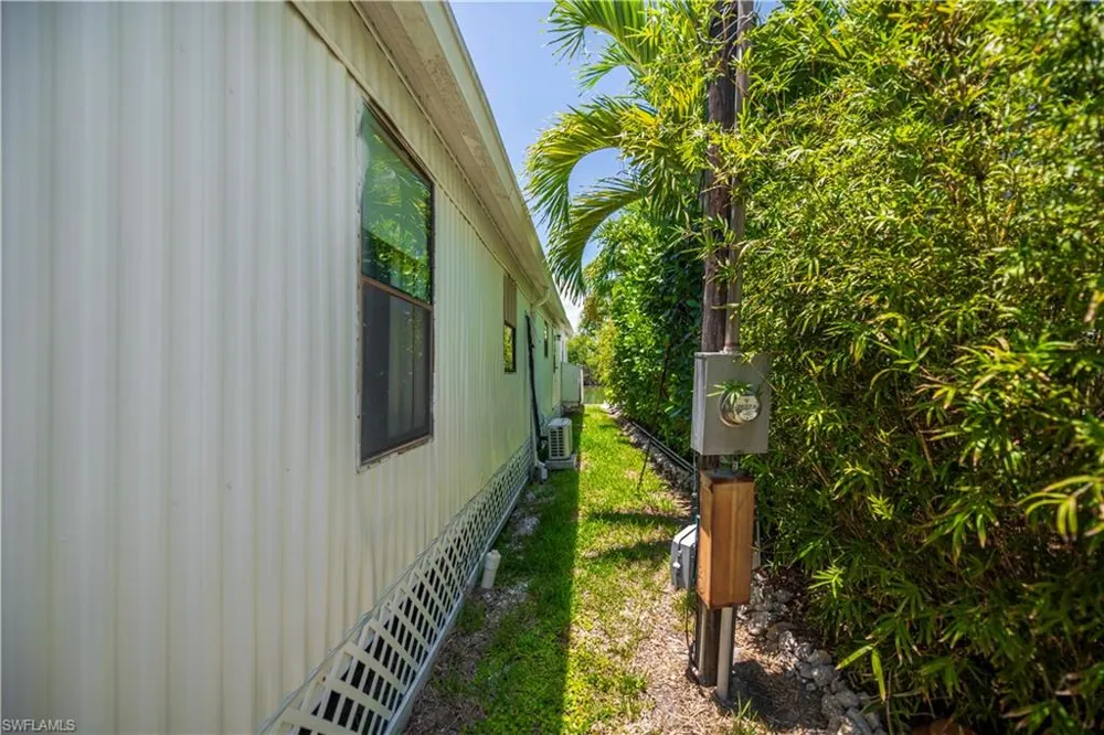 3965 Phoenix Drive St. James City, FL 33956