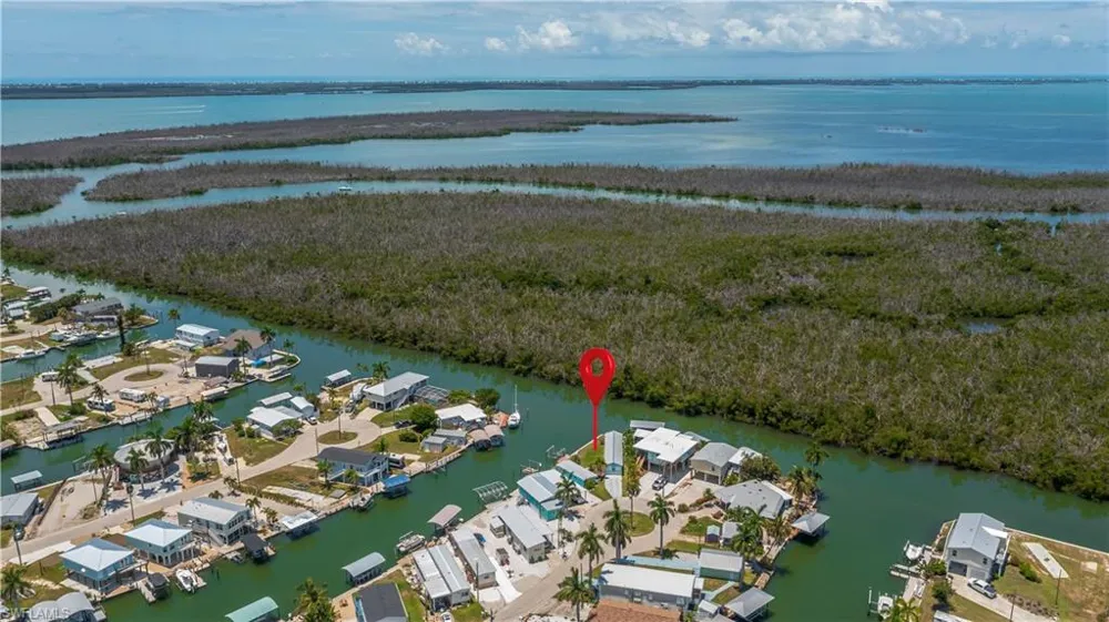 3965 Phoenix Drive St. James City, FL 33956