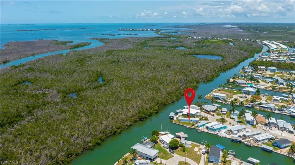 3965 Phoenix Drive St. James City, FL 33956
