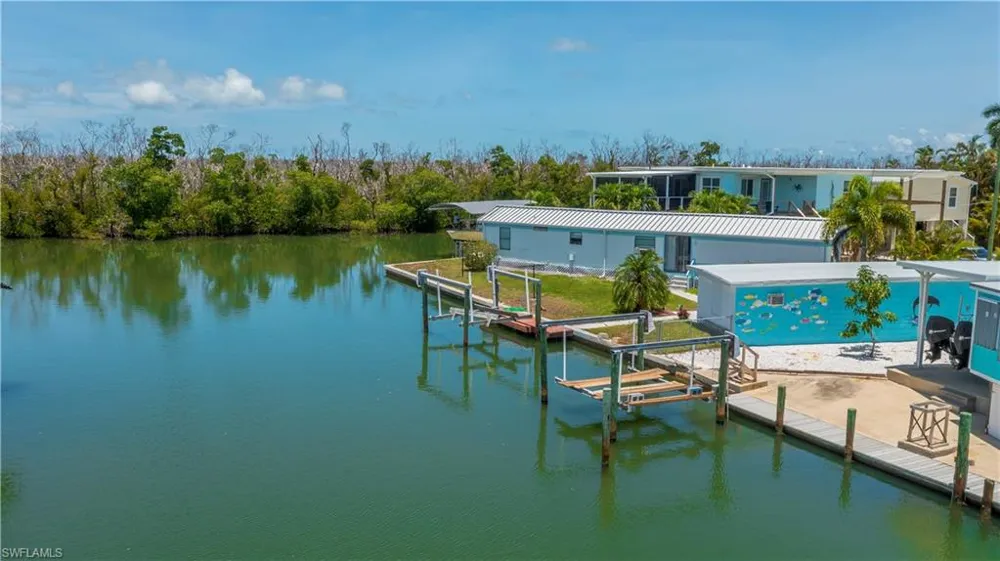 3965 Phoenix Drive St. James City, FL 33956