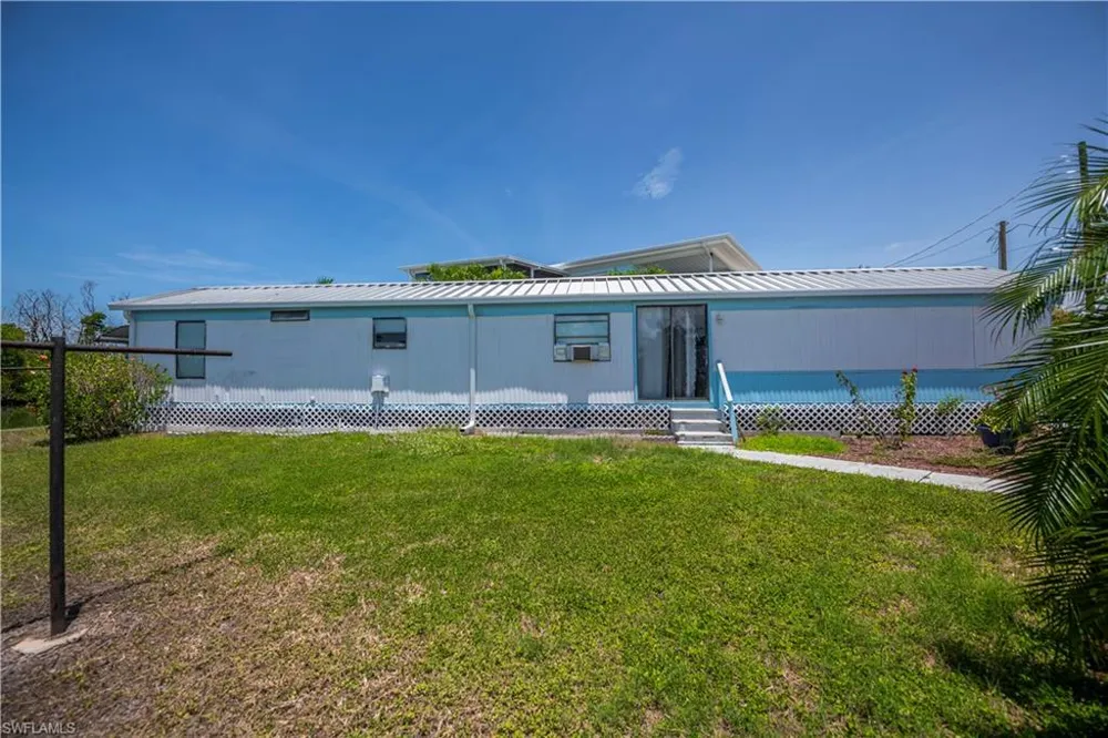 3965 Phoenix Drive St. James City, FL 33956