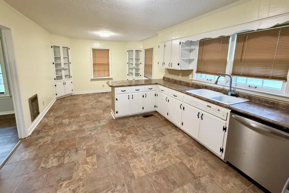 292 MICHIE PEBBLE HILL RD Stantonville, TN 38379