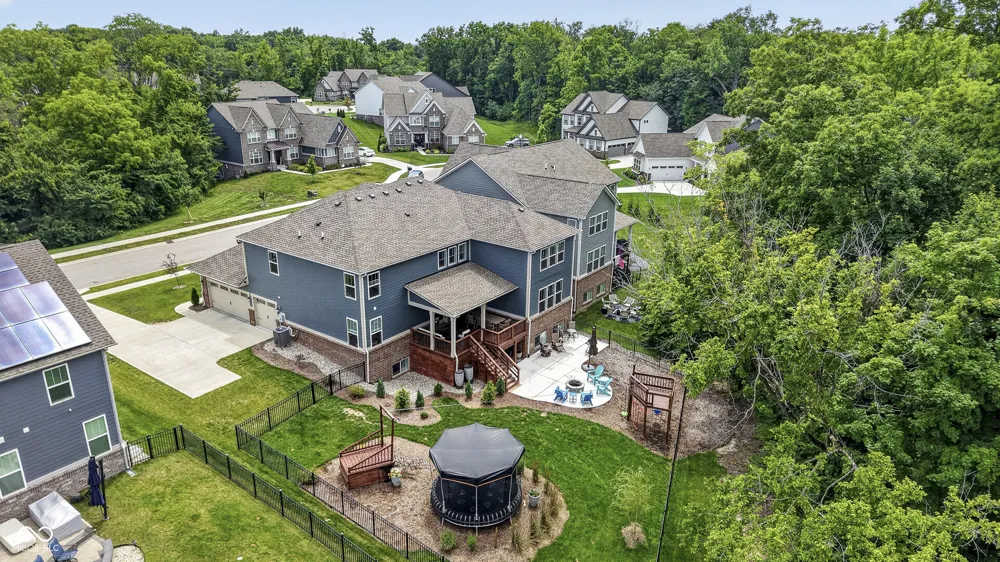 16286 Perrault Court Fishers, IN 46040