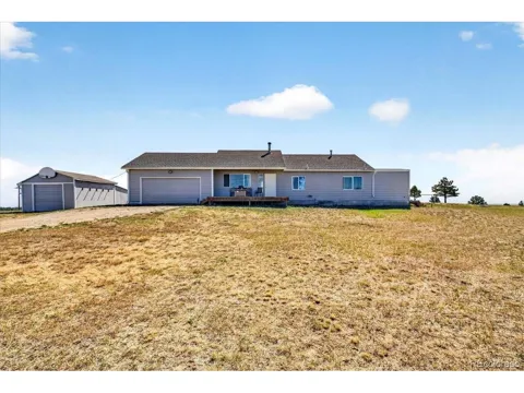 24396 Emerald Trail