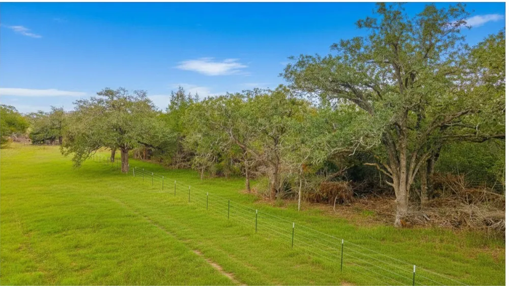 Armstrong Derry Rd Flatonia, TX 78941
