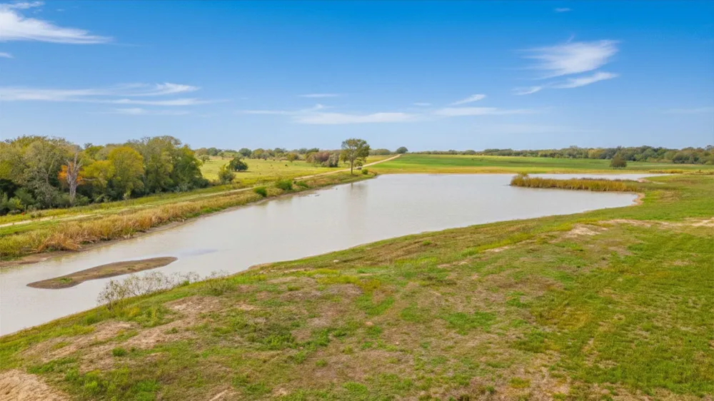 Armstrong Derry Rd Flatonia, TX 78941