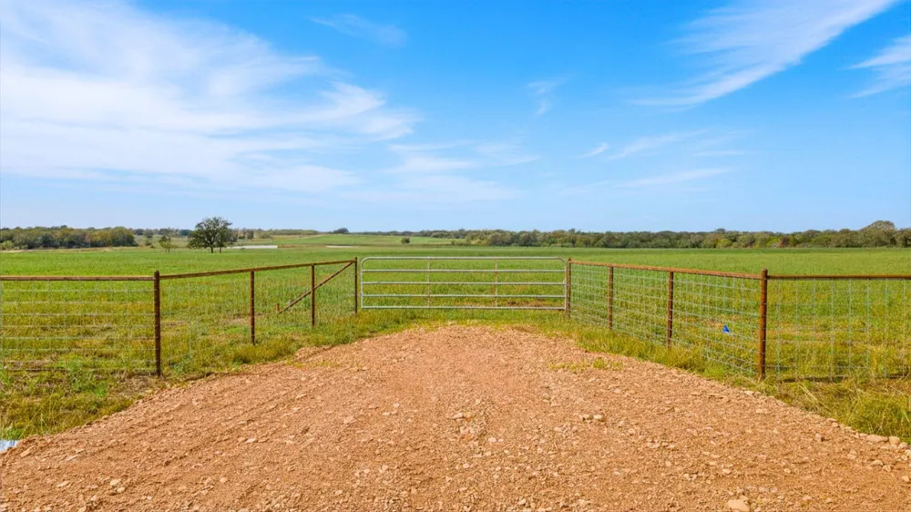 Armstrong Derry Rd Flatonia, TX 78941