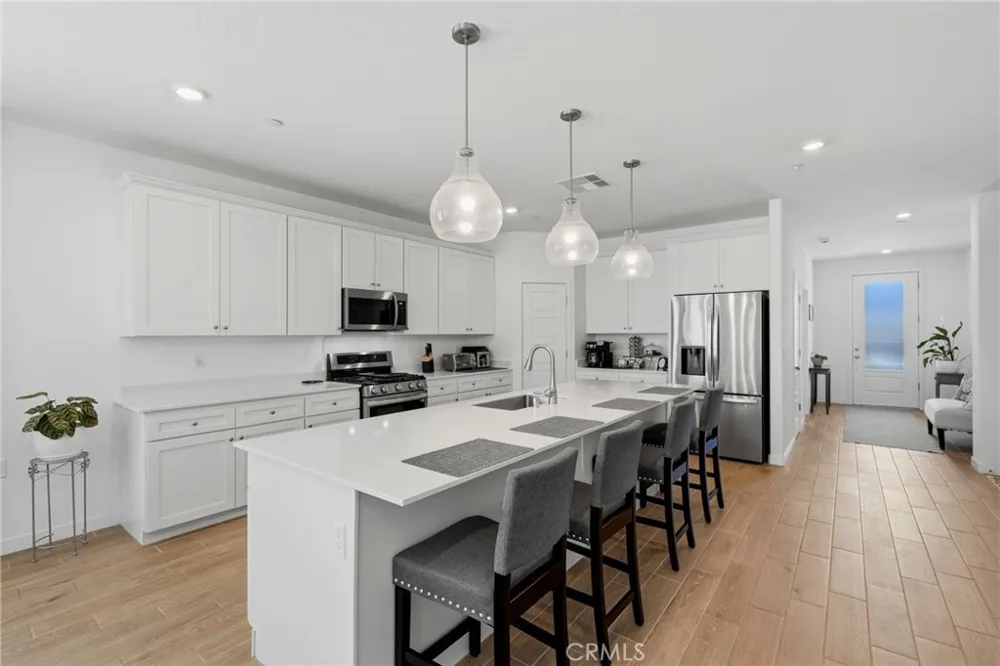 530 Baylor Lemoore, CA 93245