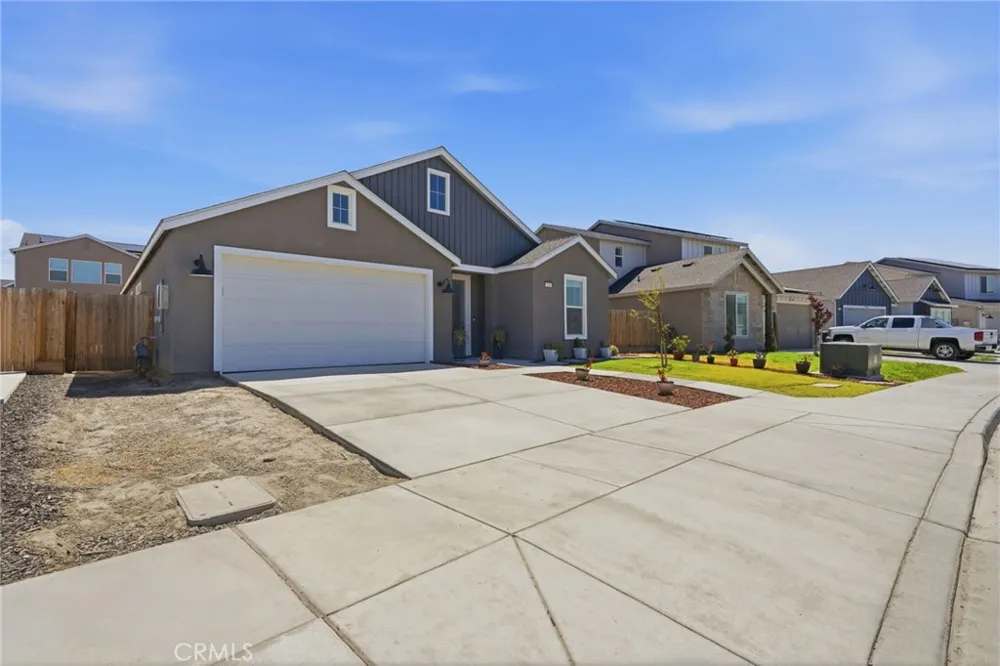 530 Baylor Lemoore, CA 93245