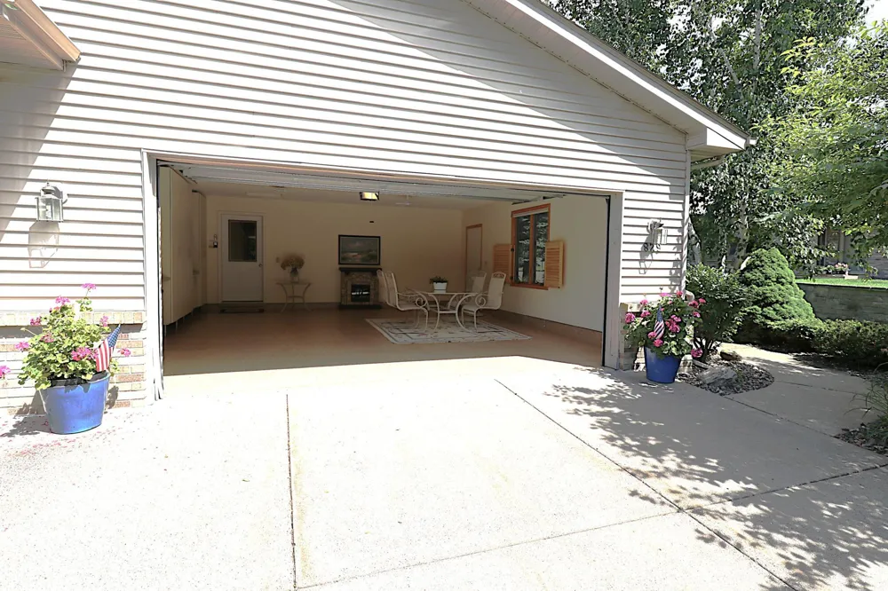 829 Autumn Way Stillwater, MN 55082