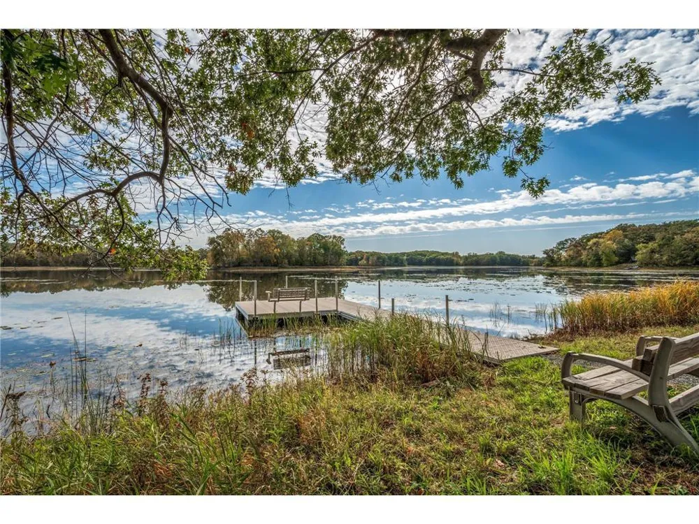 4729 Linden Cove Lane Savage, MN 55378