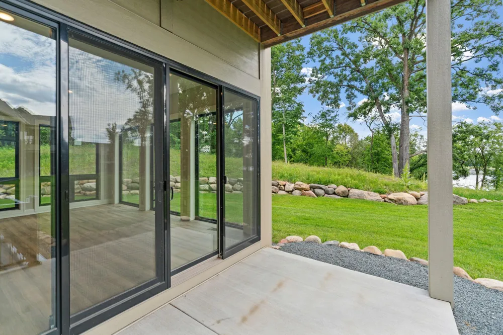 4729 Linden Cove Lane Savage, MN 55378