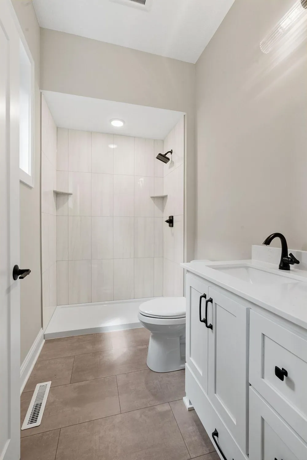 4729 Linden Cove Lane Savage, MN 55378