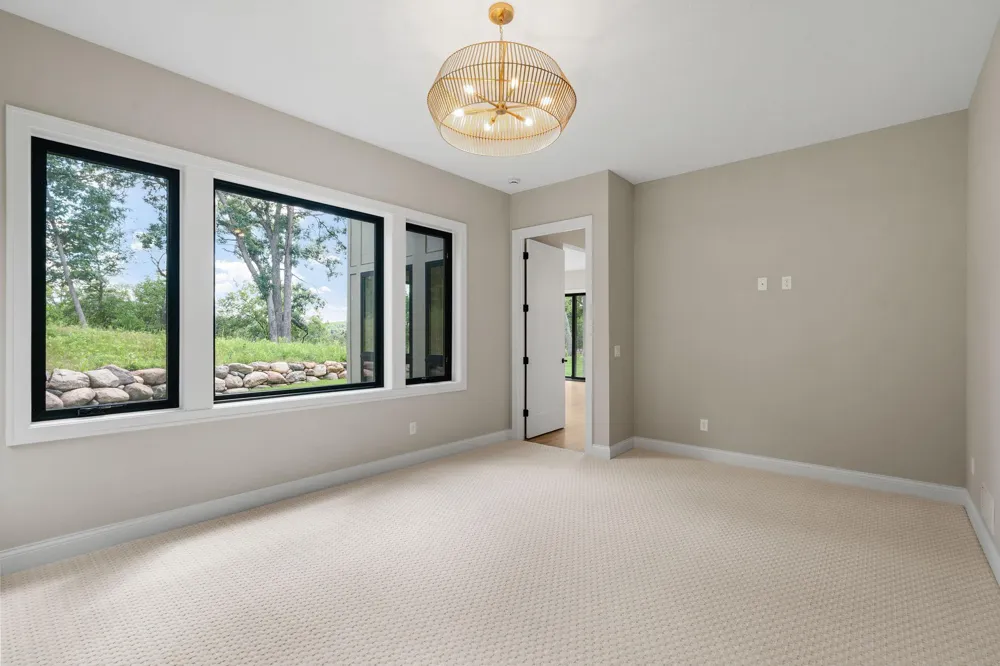 4729 Linden Cove Lane Savage, MN 55378