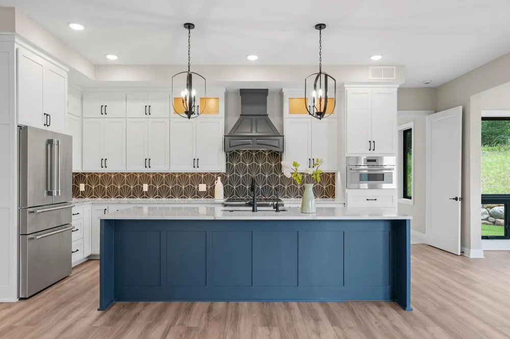 4729 Linden Cove Lane Savage, MN 55378