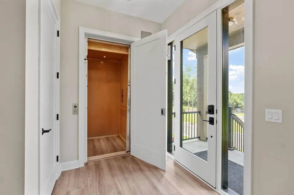 4729 Linden Cove Lane Savage, MN 55378