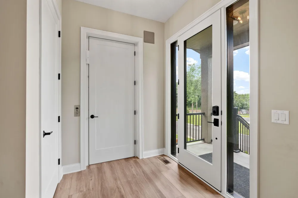 4729 Linden Cove Lane Savage, MN 55378