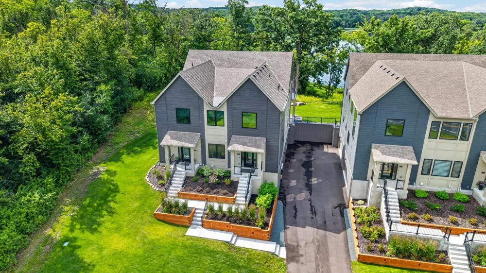 4729 Linden Cove Lane Savage, MN 55378