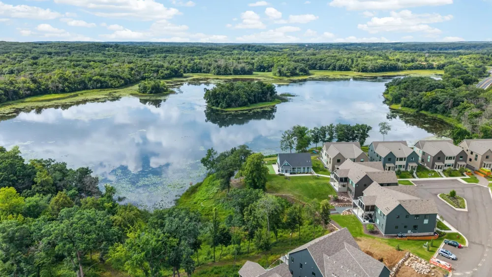 4729 Linden Cove Lane Savage, MN 55378