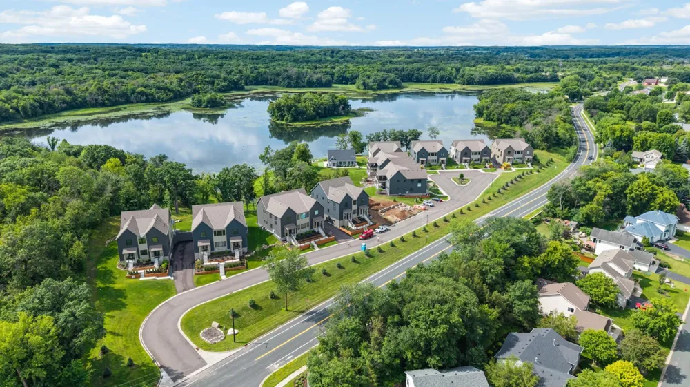 4729 Linden Cove Lane Savage, MN 55378