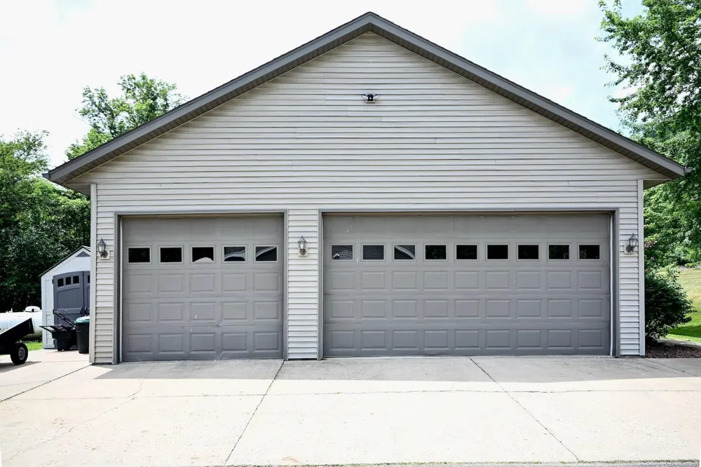 26238 County Road 17 Winona, MN 55987