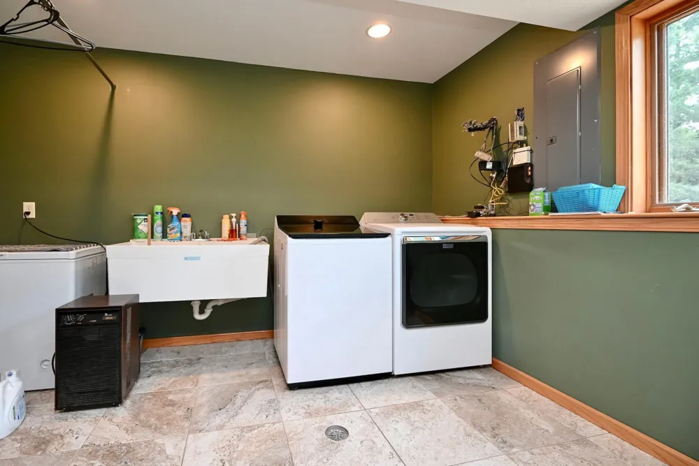 26238 County Road 17 Winona, MN 55987