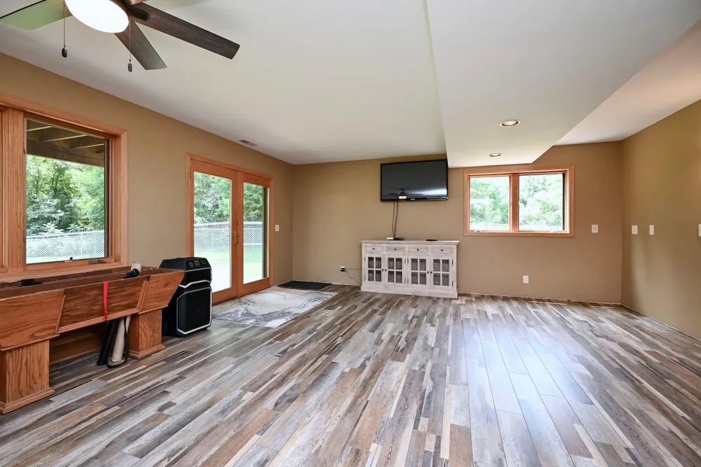 26238 County Road 17 Winona, MN 55987