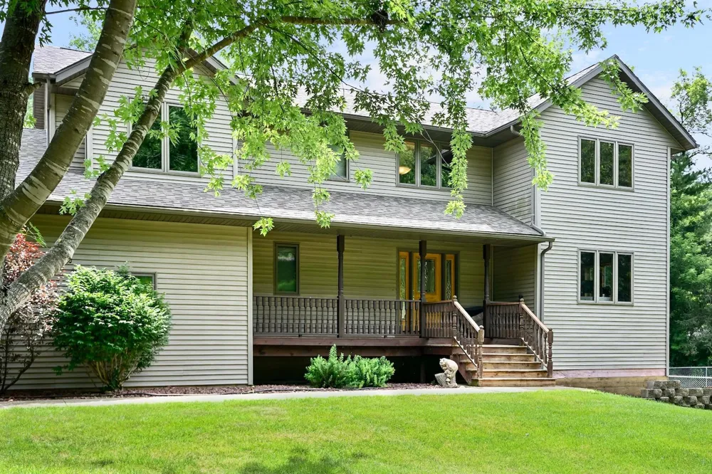 26238 County Road 17 Winona, MN 55987