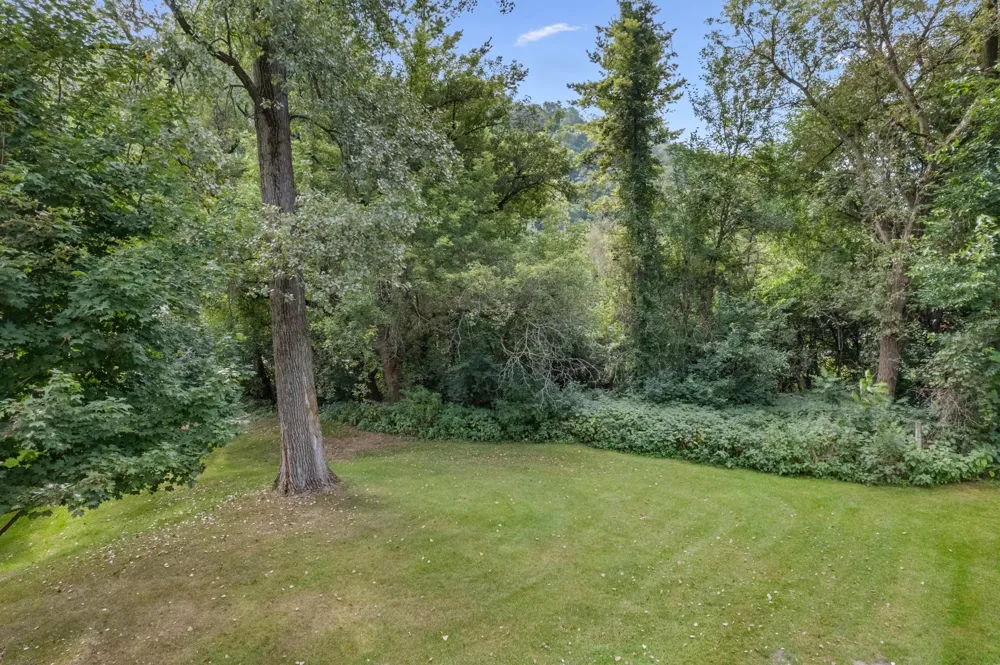 26238 County Road 17 Winona, MN 55987