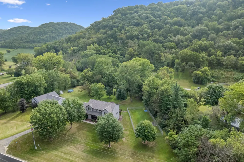 26238 County Road 17 Winona, MN 55987