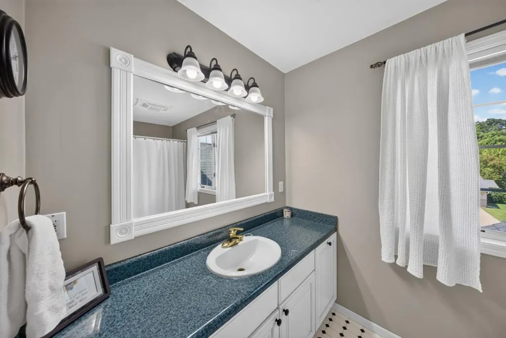 703 James Street NE Chatfield, MN 55923