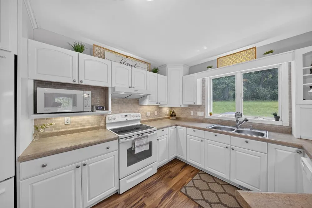 703 James Street NE Chatfield, MN 55923