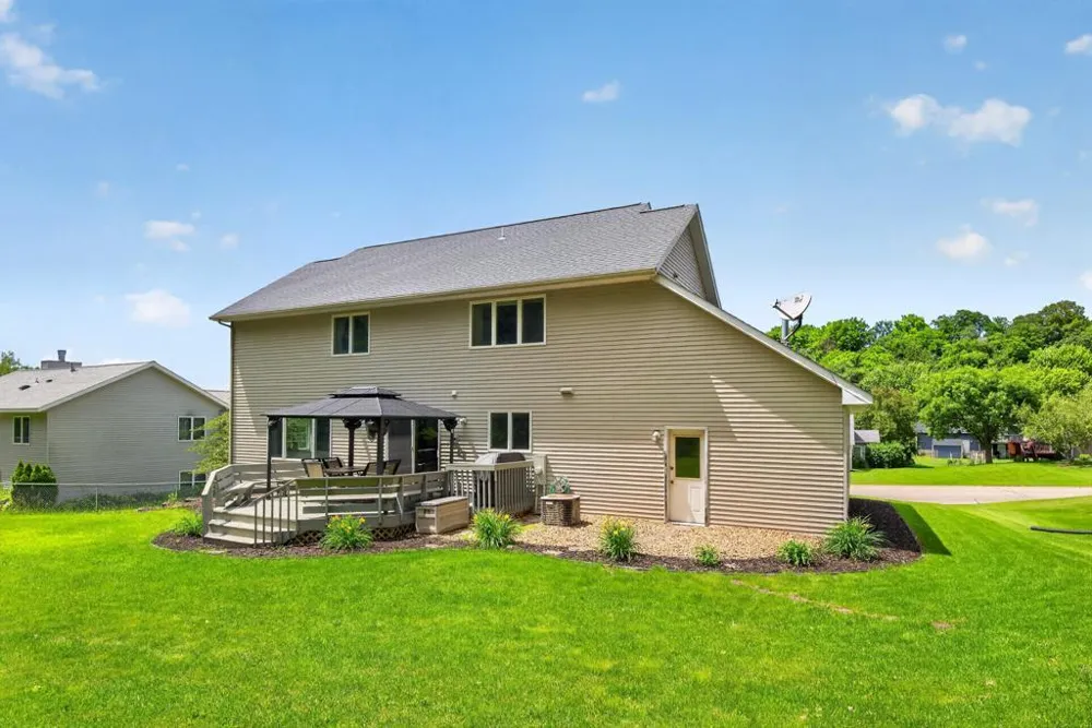 703 James Street NE Chatfield, MN 55923
