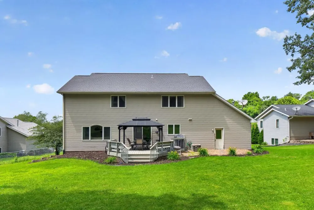 703 James Street NE Chatfield, MN 55923