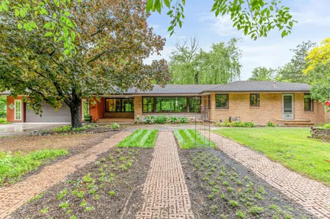 2217 Oakview Lane
