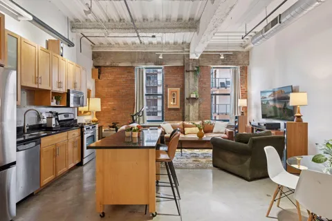 250 Park Avenue #610