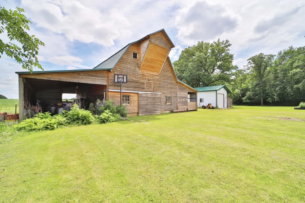 34564 141st Avenue Eagle Bend, MN 56446