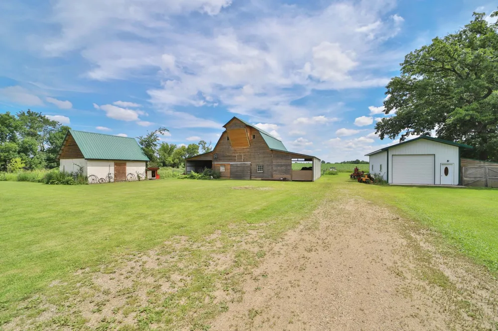 34564 141st Avenue Eagle Bend, MN 56446